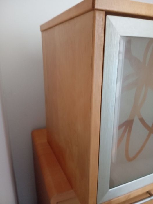 Móvel de sala suspenso