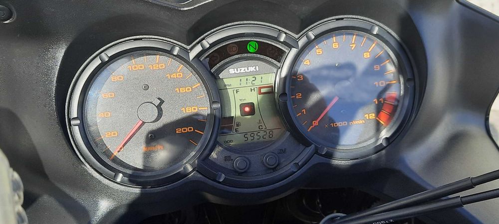 Suzuki v-strom 650
