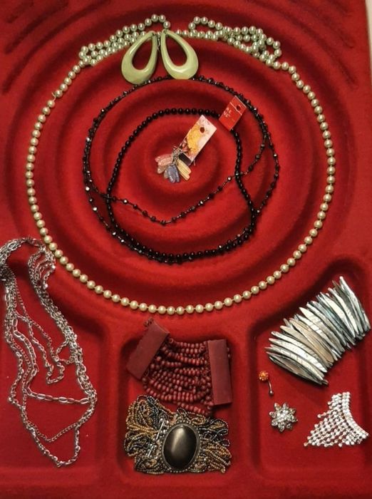 Biżuteria Perły Kolczyki Bransoletki Łańcuszek  Nowe zestaw