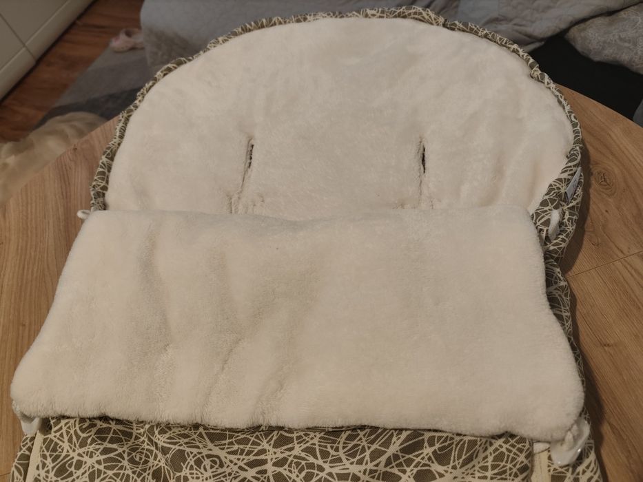 Piękny ciepły śpiworek do wózka