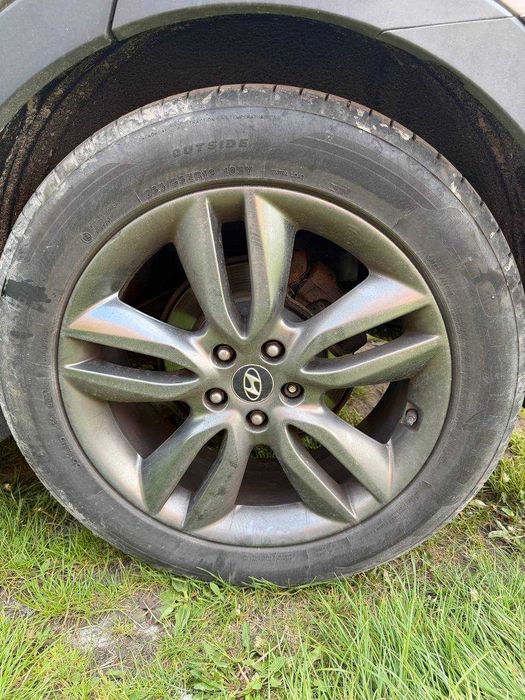 Титани диски колеса резина шина Hyundai Santa Fe 3 235/55 R19 5x114.3.
