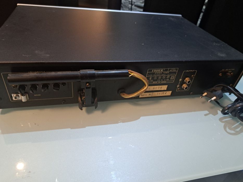Tuner radiowy Fisher FM 2121