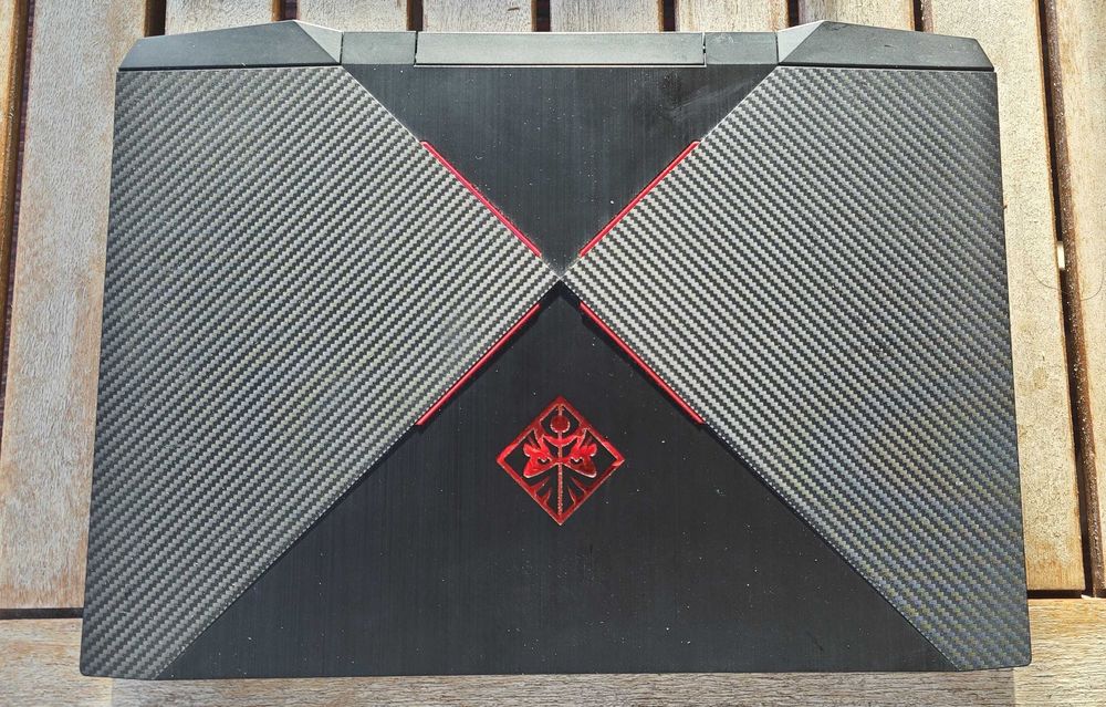 Portátil Gaming HP Omen 15 | i5 8ª Gen | 16GB RAM | SSD 1TB + 256GB | Bateria Nova
