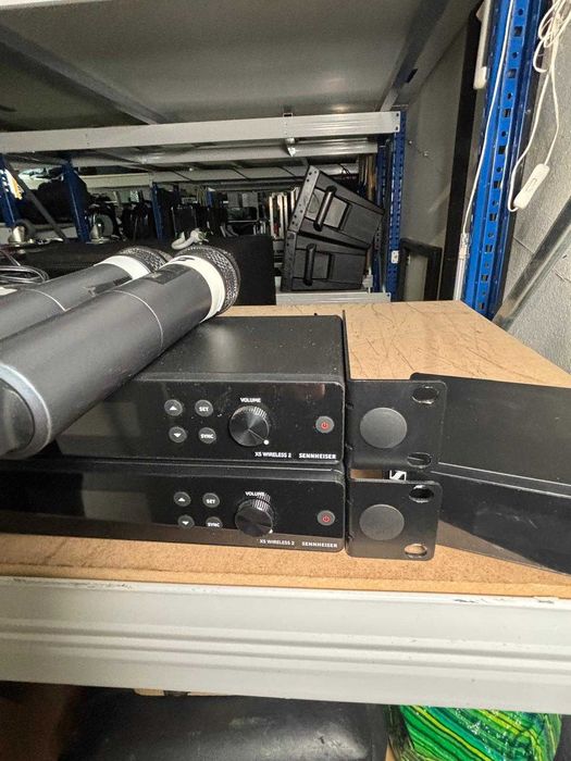 Vendemos  Set 4 Sennheiser XSW 1-825 A-Band 2 Vocal Set 2 bodypack
