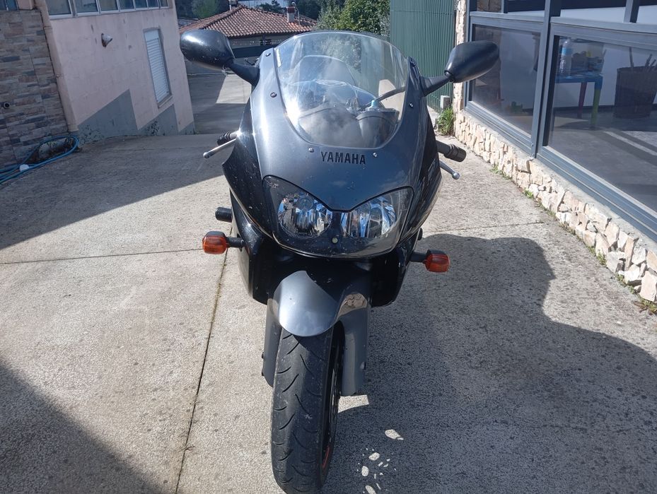 Yamaha thunderrace 1000