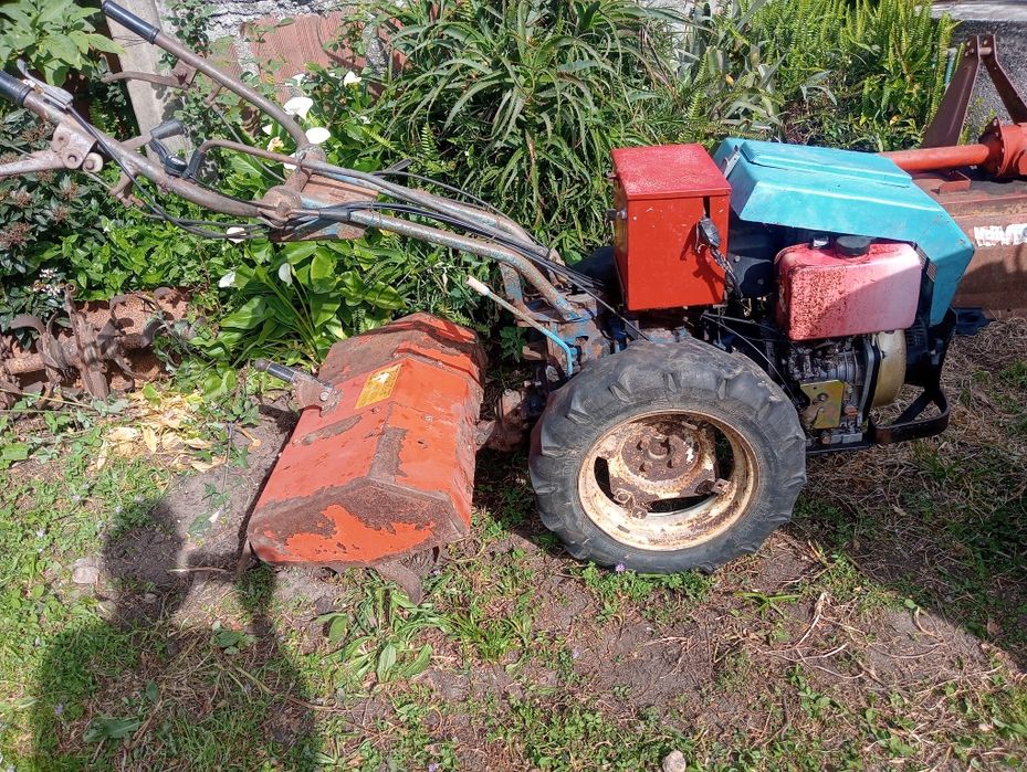 Motocultivador 14 cv pega chave com frese nova