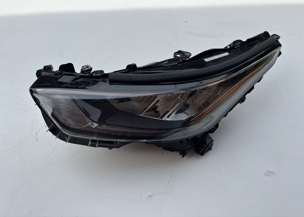 Фара ліва Toyota Highlander XU70 2020 2021 2022 2023 америка