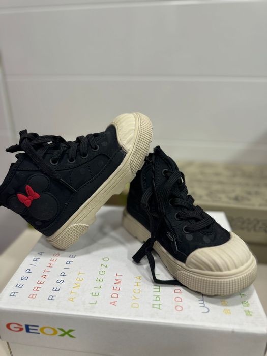 Sapatos Zara 23 menina