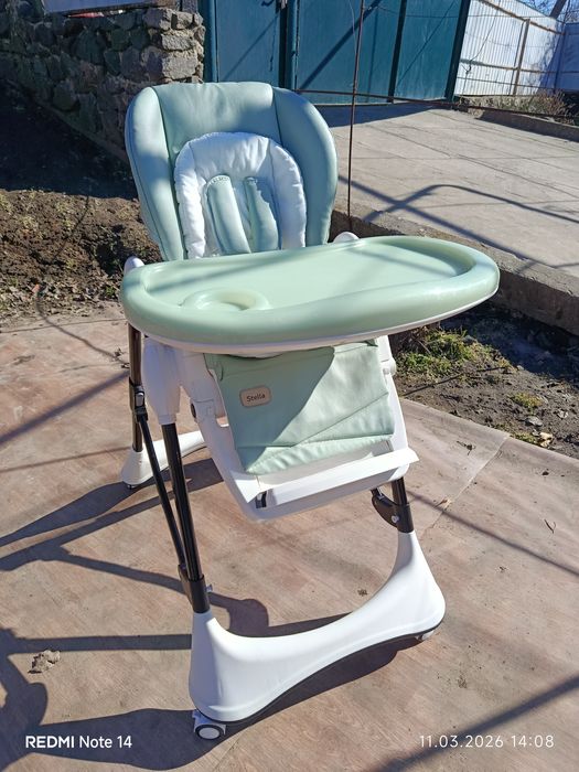 Стільчик для годування