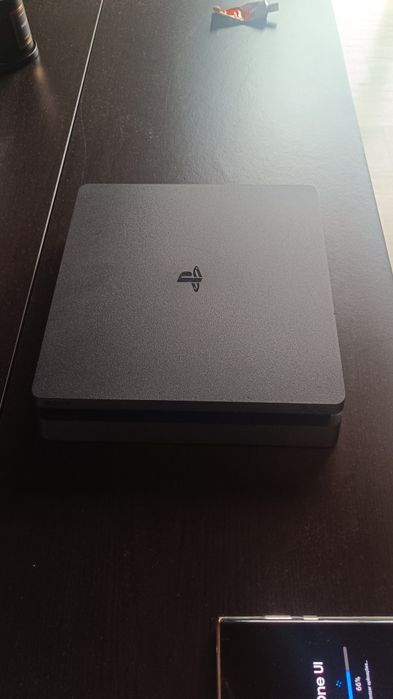 Vendo PS4 Slim 500 gb