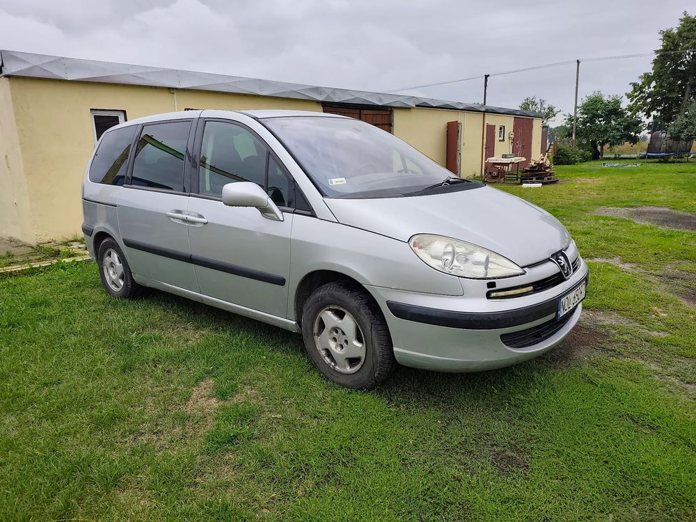 Peugeot 807 2.2 ST