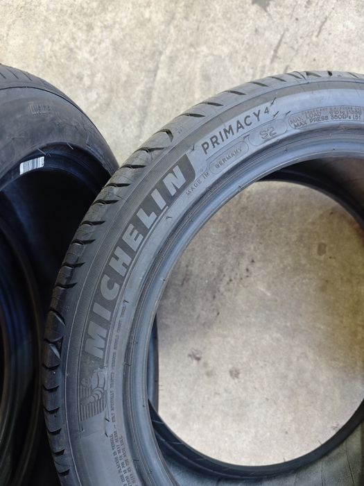 225/45/17 Michelin