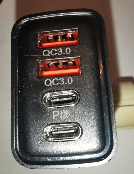 Продам зарядне телефона