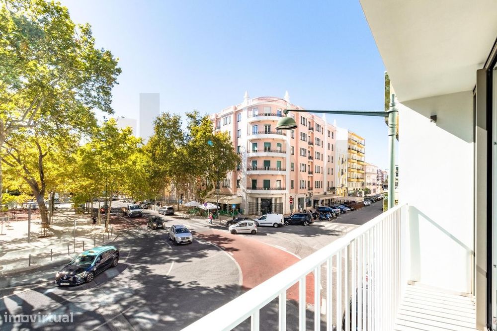 T3 de luxo com piscina e garagem para arrendar no Edificio Lumino