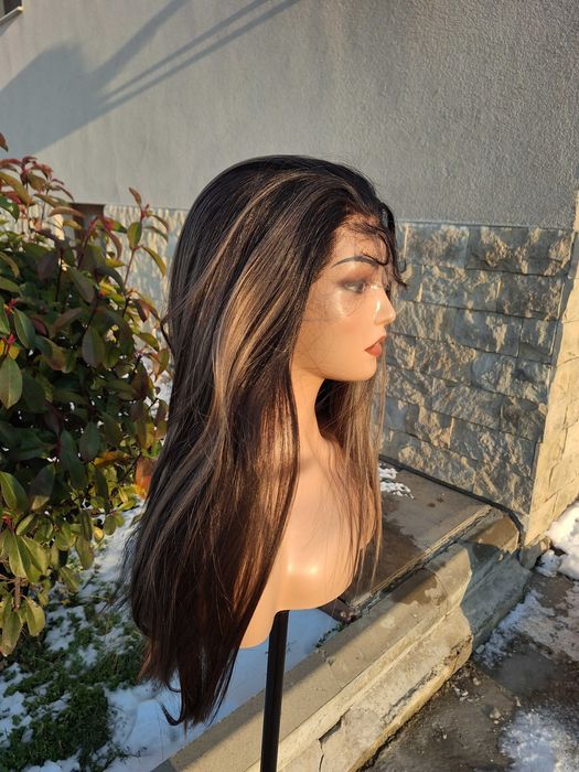 Długa Prosta Ciemna Peruka Na Koronkowej Siateczce Lace Front Wig