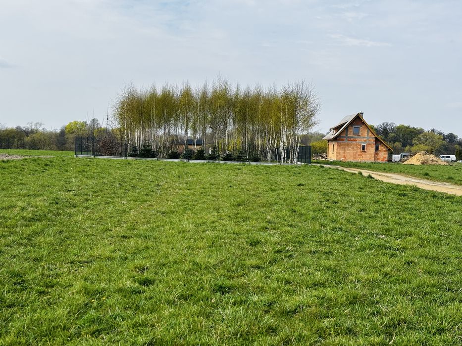 Działka nad jeziorem - Długie