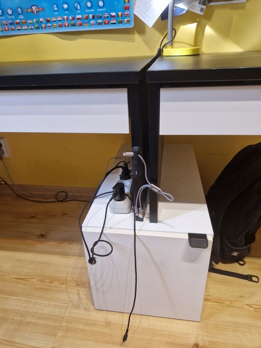 Biurko 140 L z kontenerkiem Young Users