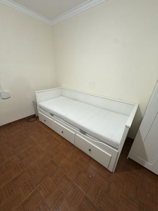 Cama IKEA. c/ colchão