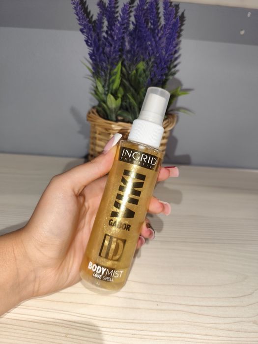 Mgiełka do ciała z drobinkami INGRID 125 ml