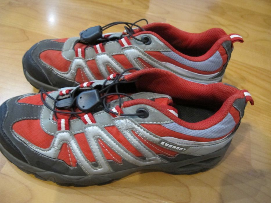 Кросівки Everest трекінгові