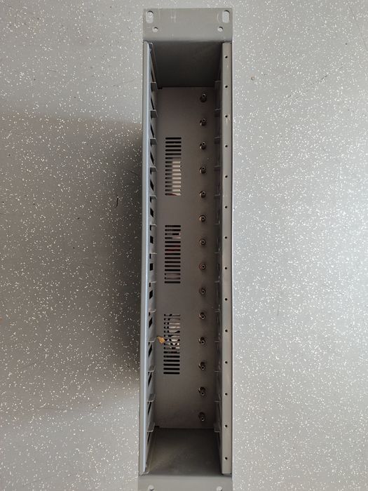 Шасси для медиаконвертеров