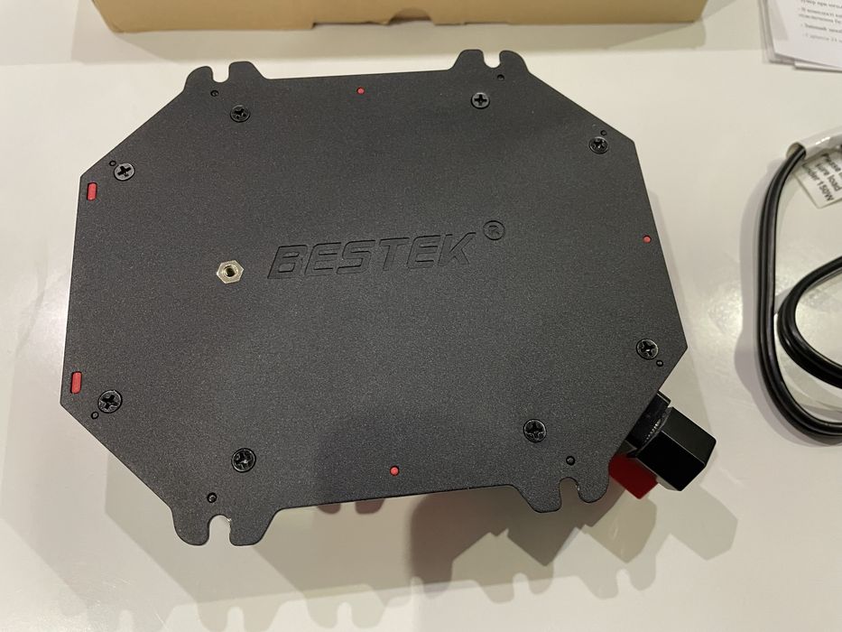 Инвертор Bestek 400 Вт США