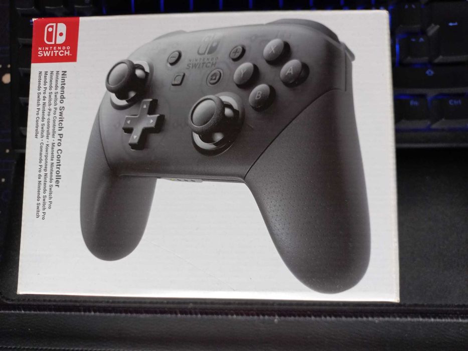 Nintendo Switch Pro Controller