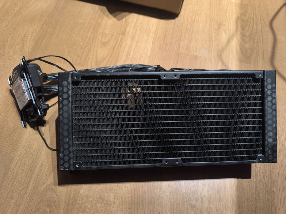 Cooler Arctic Liquid Freezer II RGB 280mm para AMD AM4 e AM5-impecável