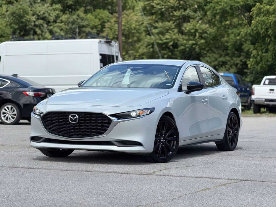 Mazda 3 Preferred      2024