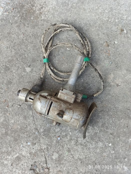 Електро дрель СРСР.