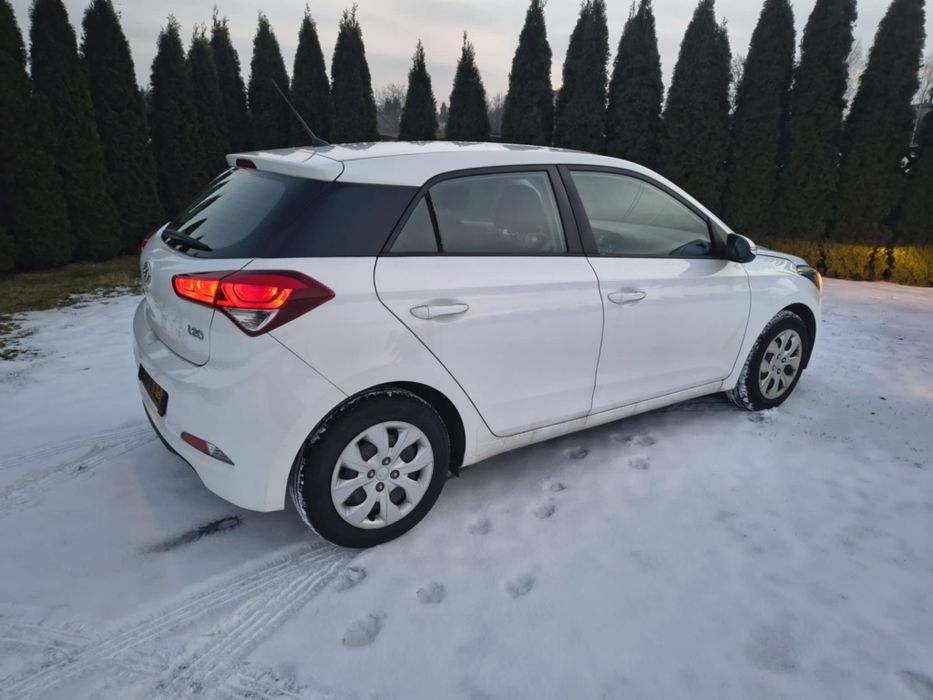 Auto  HYUNDAI  I 20