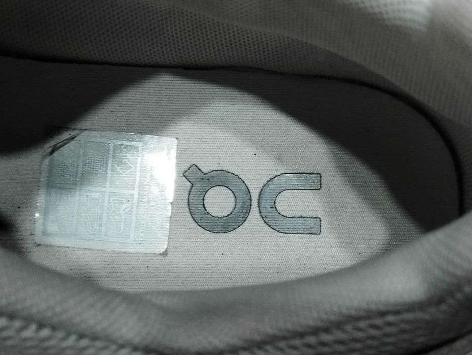 On Running The Roger buty sportowe męskie size 42