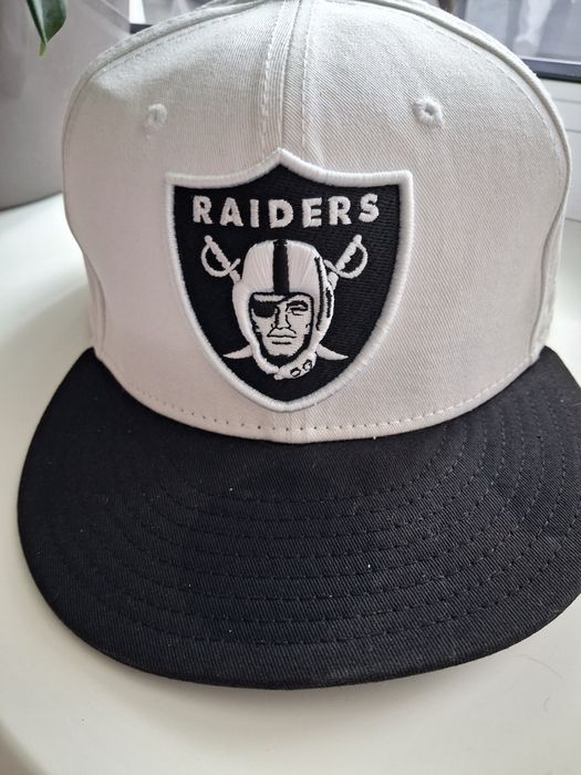 Кепка біла Raiders