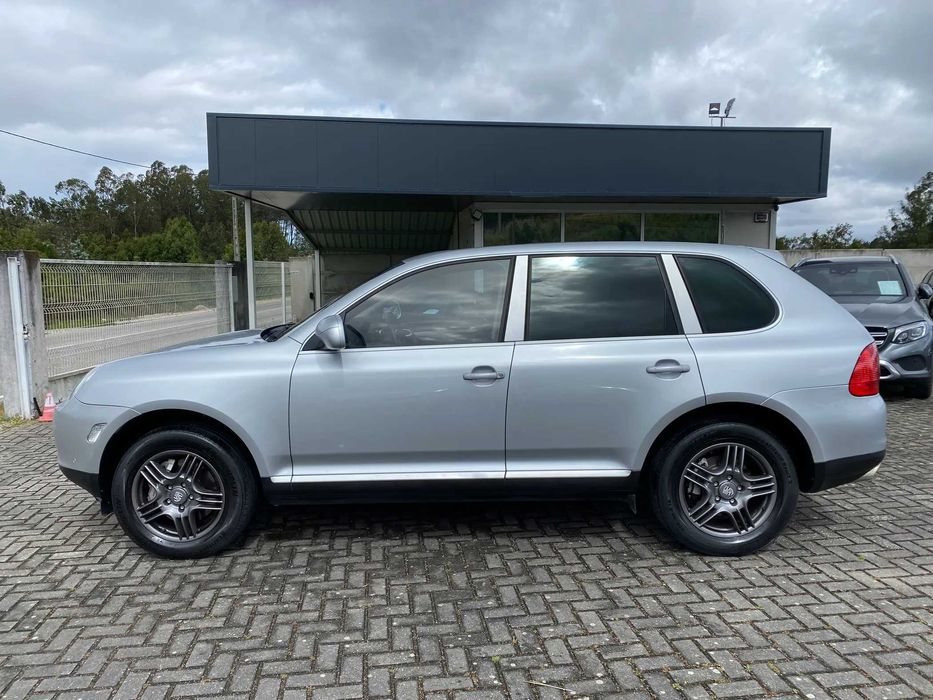 Porsche Cayenne S Nacional - 141 mil kms