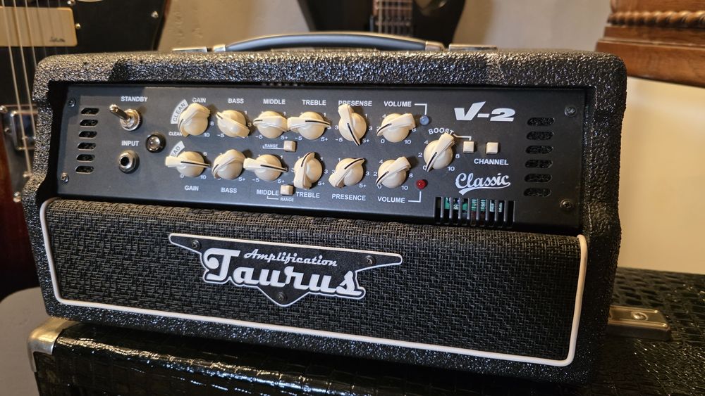 Wzmacniacz gitarowy Taurus 90W