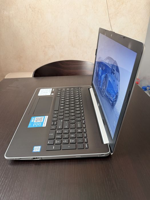 HP 15-da0032wm/ i3-8130/ 16GB/256GB/ ideal