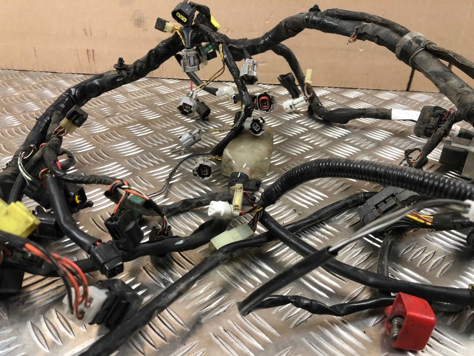 Suzuki GSX-R 600 700 K6 K7 Wiązka Główna Instalacja Kable Kostki 2007