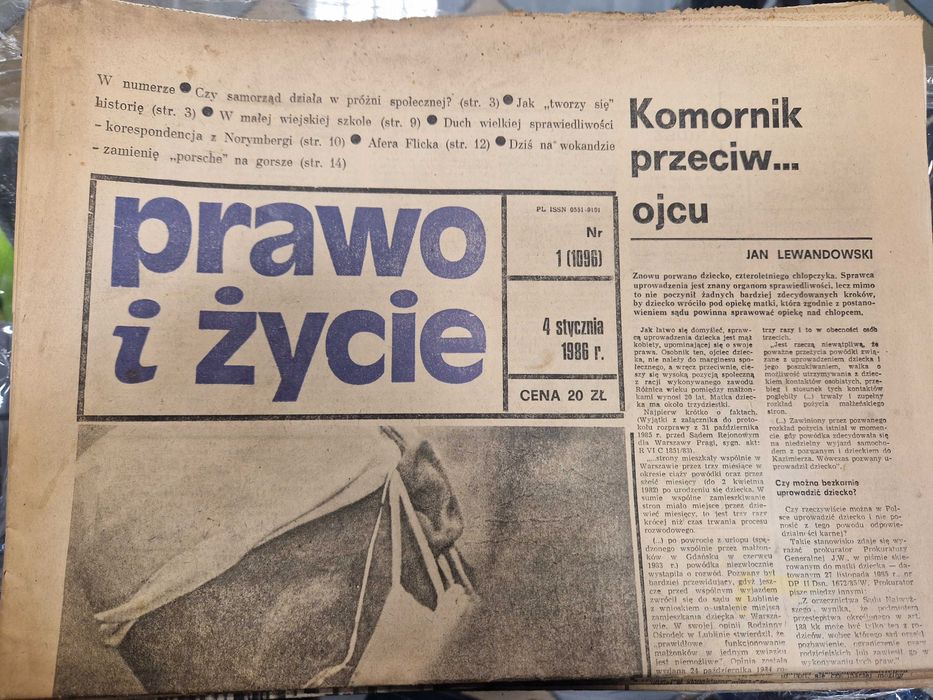 Gazety PRL tygodnik "Prawo i życie" rok 1986 38 sztuk