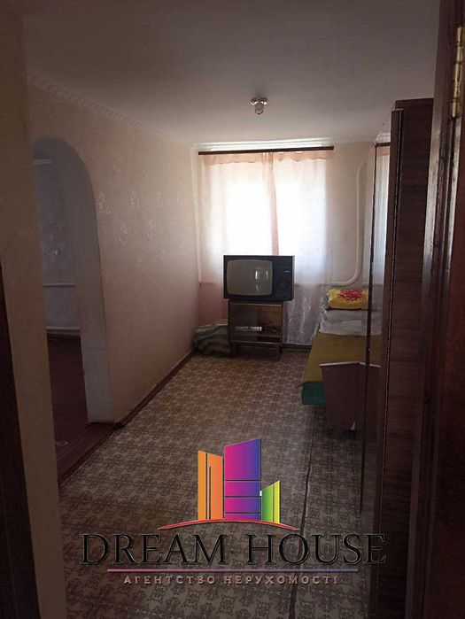 Продаж будинку в центрі м. Тальне