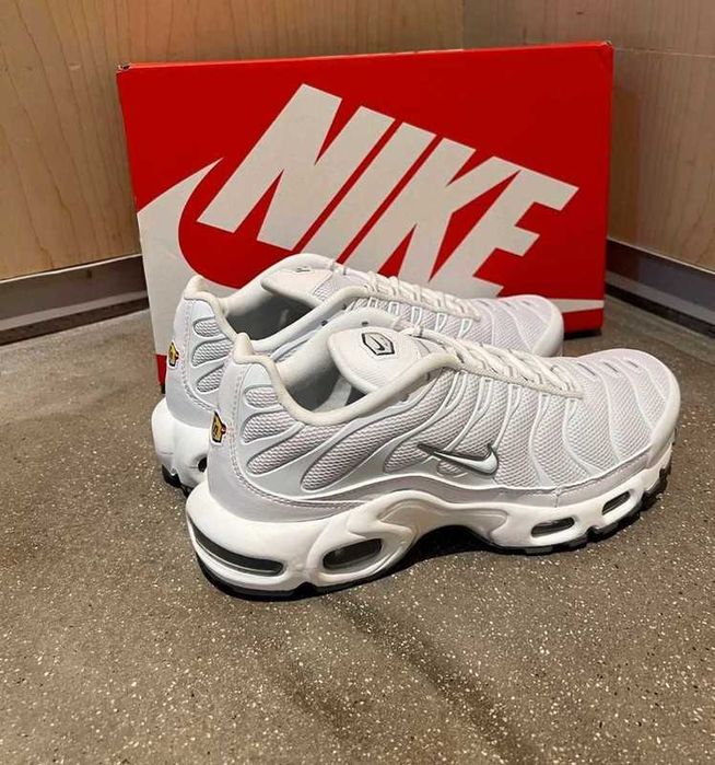 Air Max TN Plus Biały r.37,5