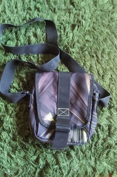 Bolsa adidas para jovem/adulto
