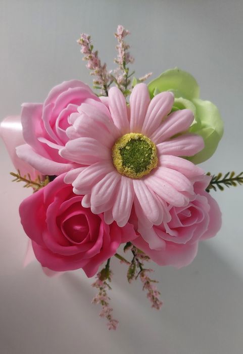 Mydlane kwiaty box Dzień Babci