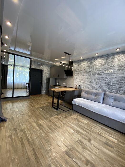 Квартира подобово в новобудові в центрі міста