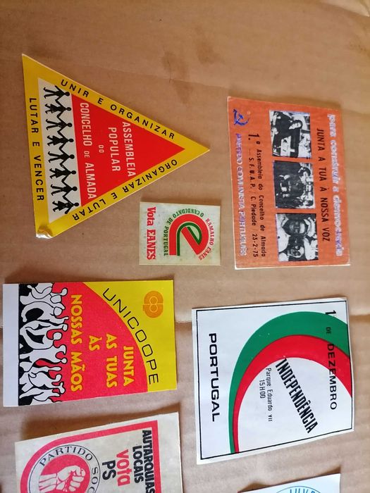 16 Autocolantes Políticos Antigos