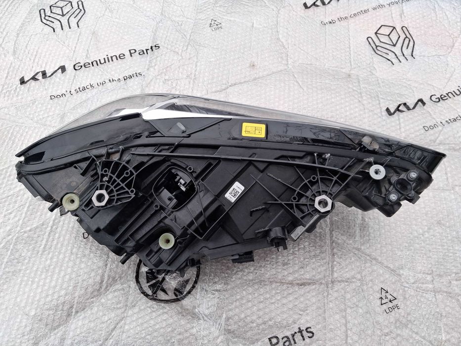 Фара BMW M3 G80 M4 G82 G22 G23 G26