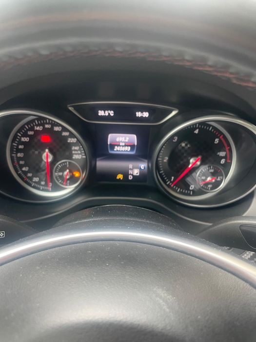 Mercedes A180d caixa automática  em excelente estado