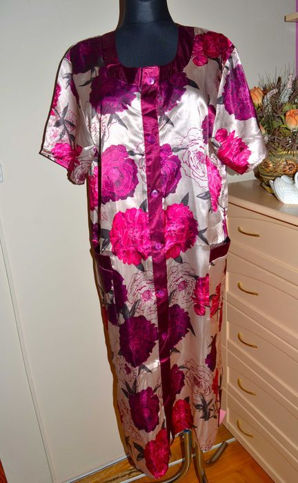 25^ letnia podomka szlafrok  koszula sukienka 48/50