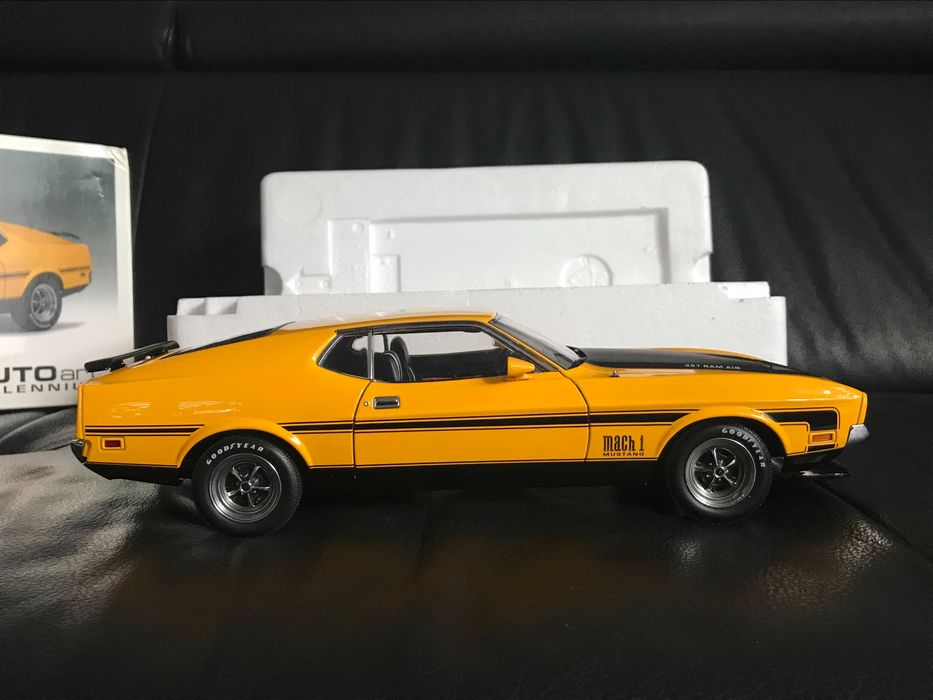 AUTOart 1/18 FORD MUSTANG 1968 マックイーン Amazon | 1/18 Bullitt (1968)-1968 Ford Mustang GT Fastback