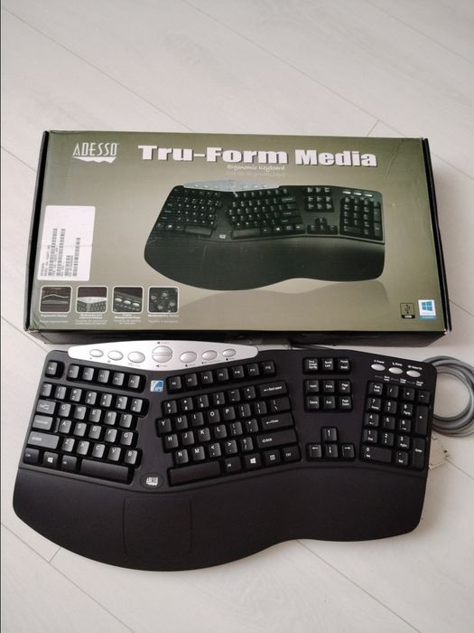 Клавіатура ADESSO Tru-Form Media нова!!