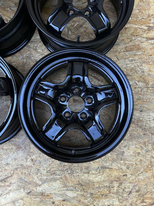 Диски5/114.3R16 ET41  ЦО(діа)66.1титани диски.